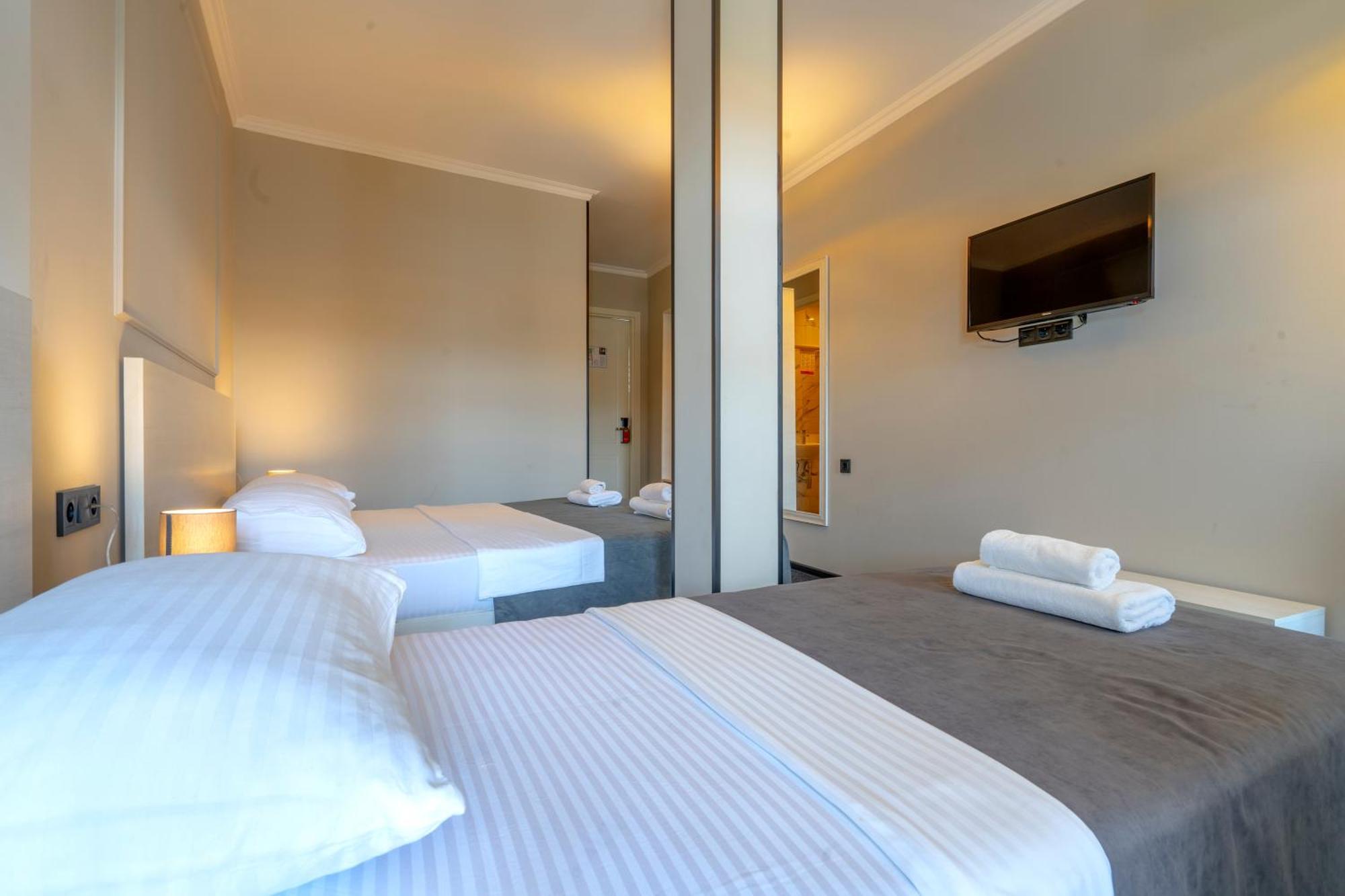 Hotel Piazza Tbilisi Pokoj fotografie