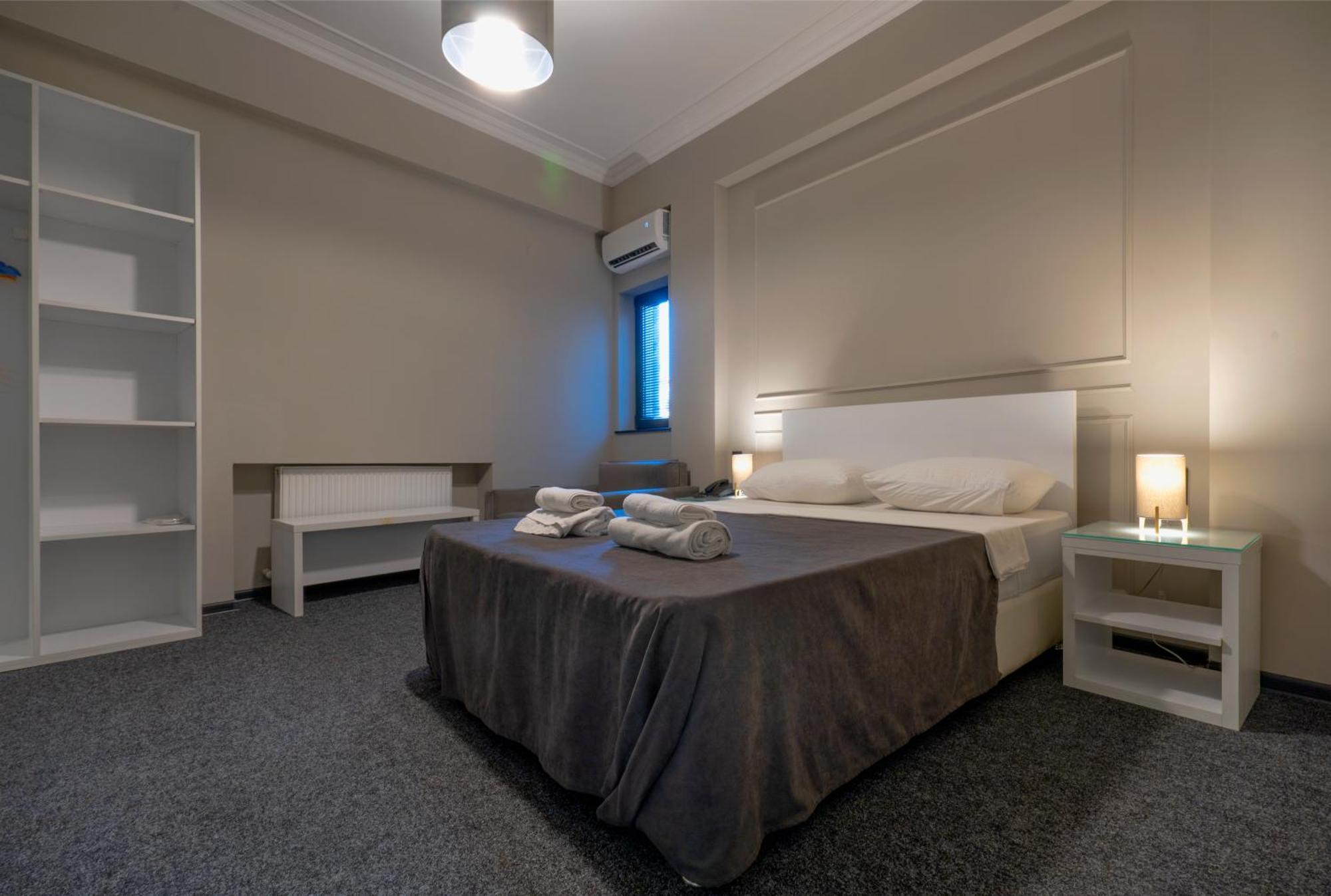 Hotel Piazza Tbilisi Pokoj fotografie